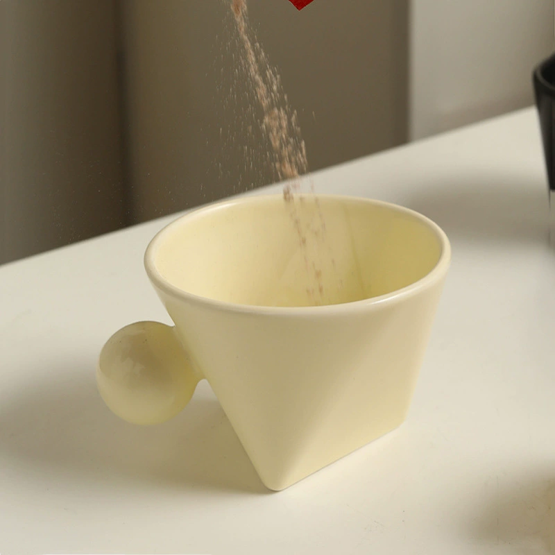 Mug à café en céramique tableware view 4