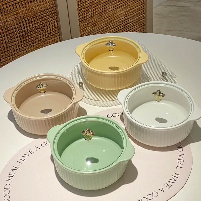 Porcelain Noodle Bowl with Lid and Handles