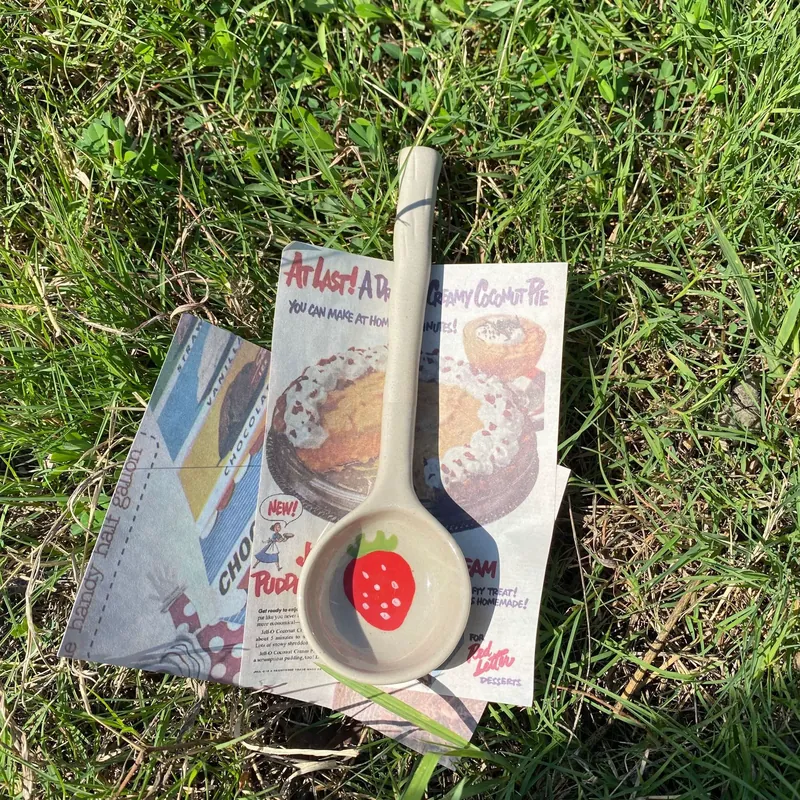 Hand-Painted Stoneware Spoon tableware view 3