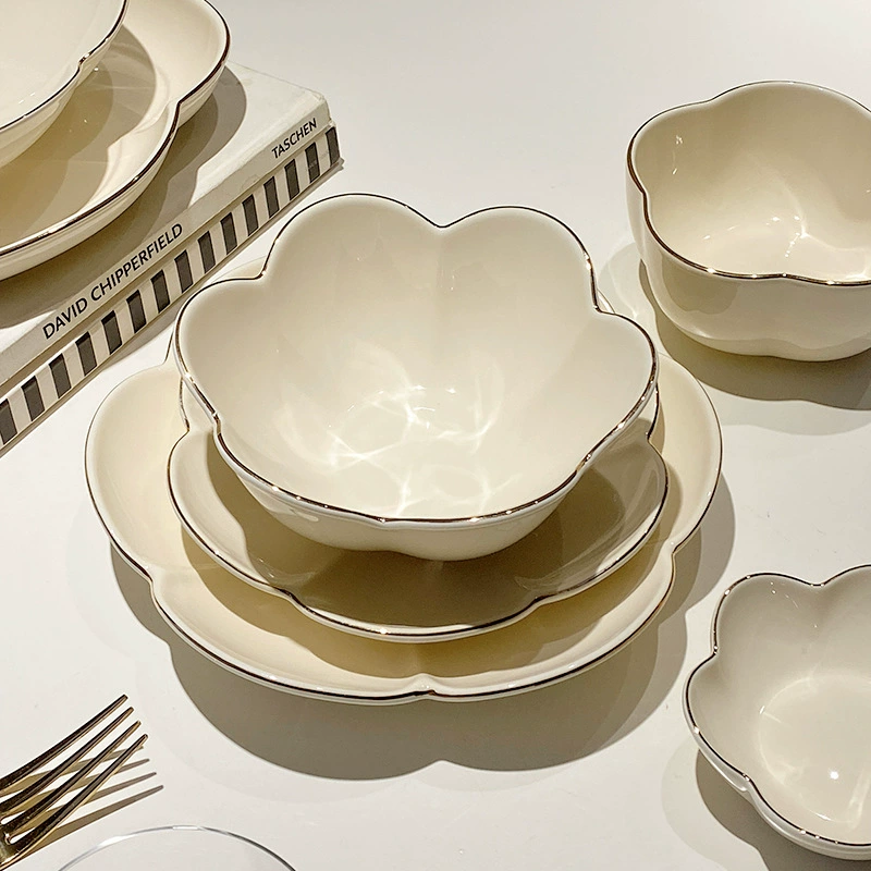 Porcelain Fish Plate with Gold Trim tableware view 2