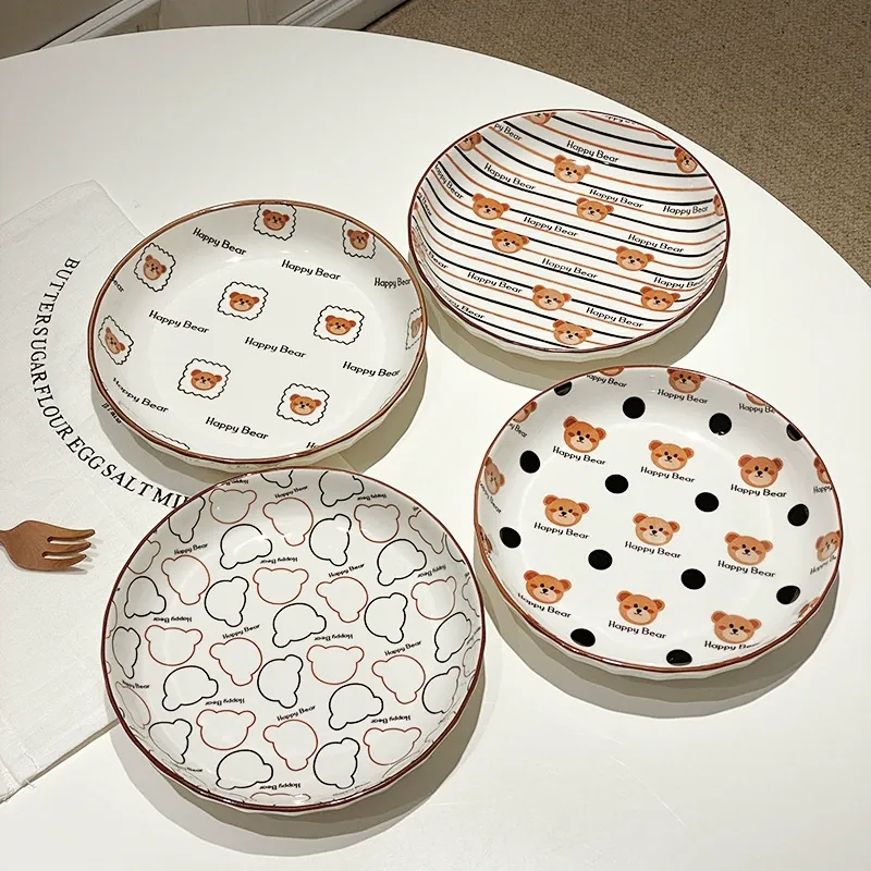 Prato fundo de porcelana com design de urso