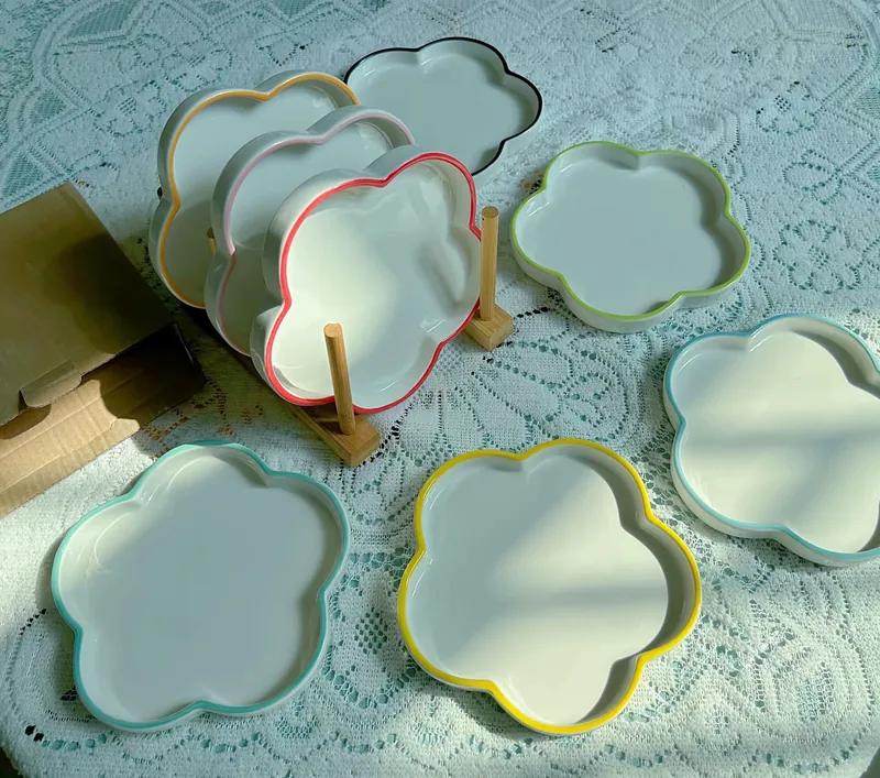 Floral Cake Plate with Kraft Box