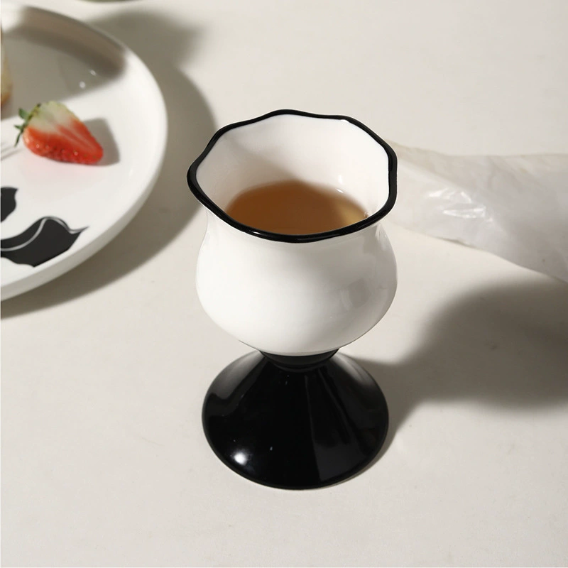 Gobelet vintage en céramique tableware view 4