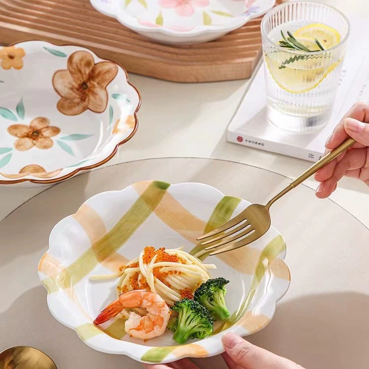 طبق شوربة زهري ريفي مرسوم يدوياً tableware view 3