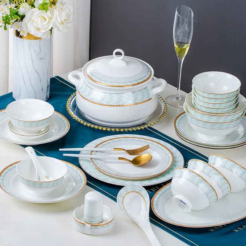 Service de table en porcelaine bleue tableware view 4