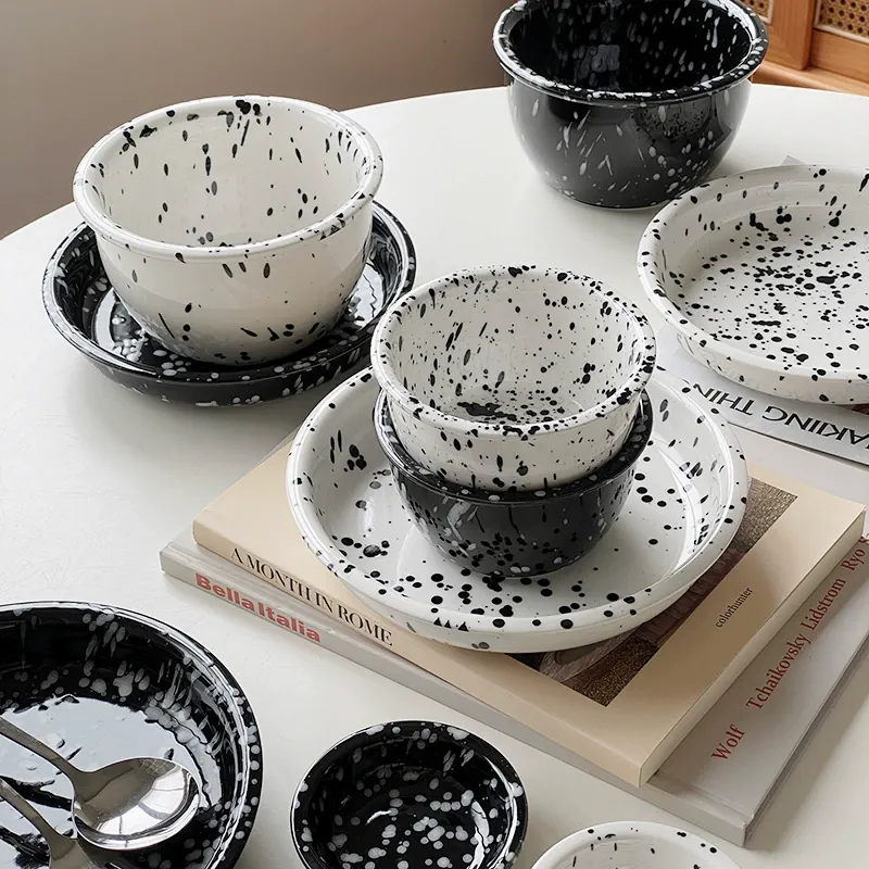 Service de table en porcelaine design abstrait tableware view 2