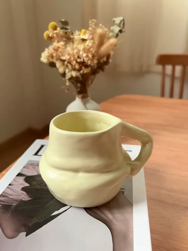 Pinch Belly Creative Mug tableware view 3