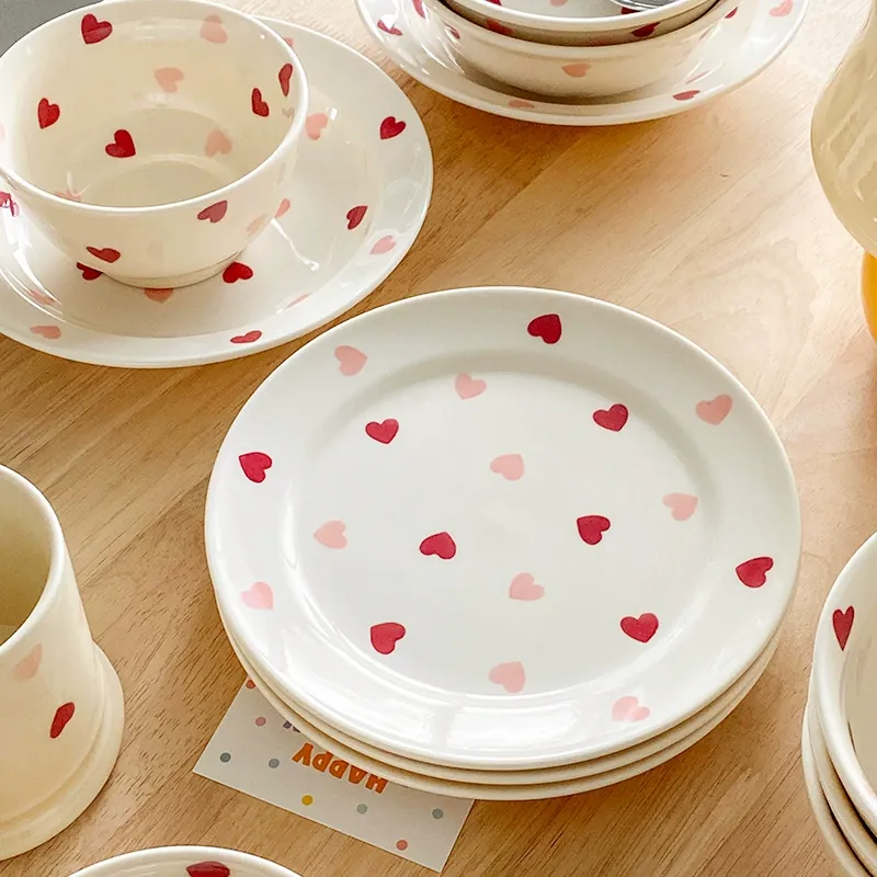 طقم وعاء وطبق من البورسلين بتصميم قلب tableware view 2