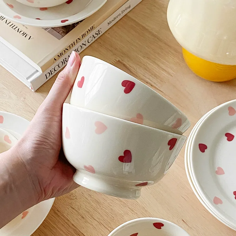 طقم وعاء وطبق من البورسلين بتصميم قلب tableware view 3