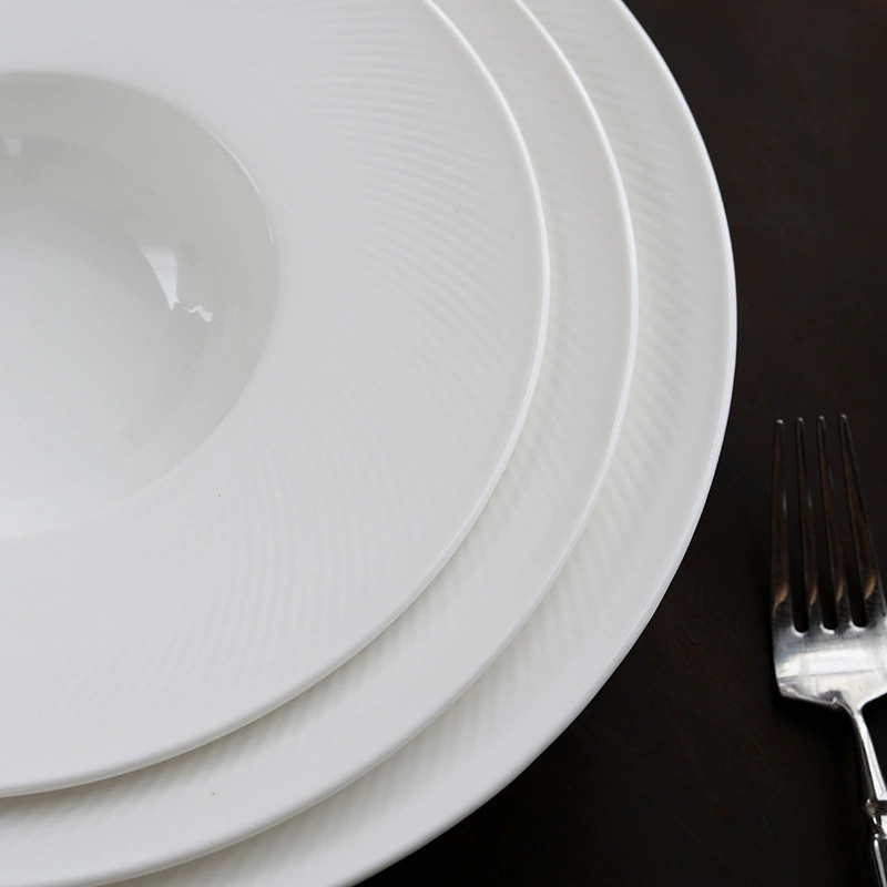 طبق معكرونة من السيراميك الأبيض tableware view 4