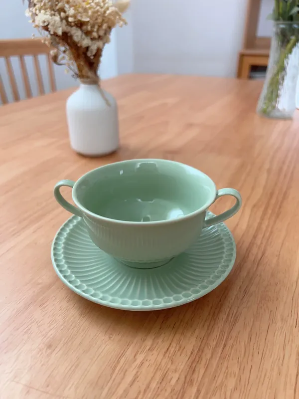 Tigela de sopa vintage com alças duplas em relevo tableware view 7