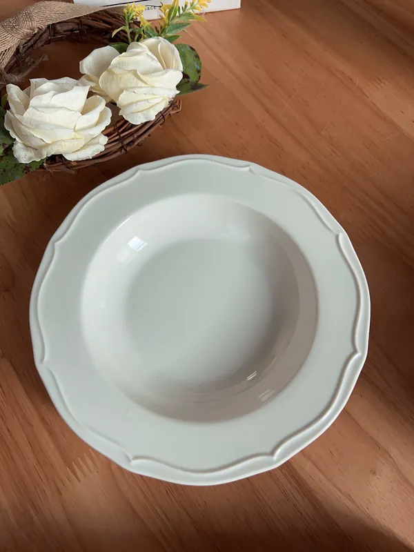 طقم طبق وعاء عشاء من البورسلين الأبيض الكلاسيكي tableware view 7