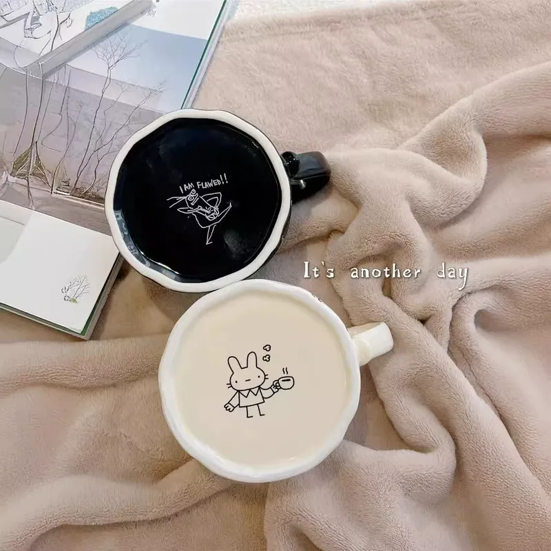 세라믹 머그컵 크림 컬러 디자인 tableware view 5