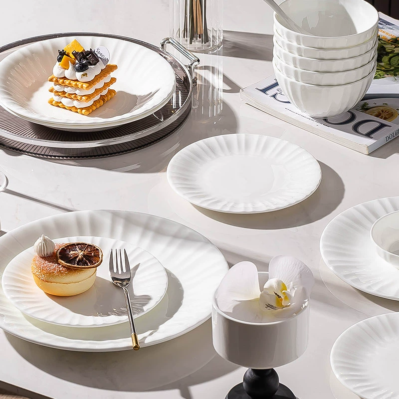 Embossed Bone China Dinnerware Set tableware view 3