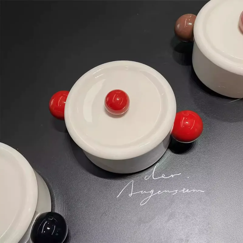 وعاء شوربة من البورسلين بغطاء ومقابض tableware view 4