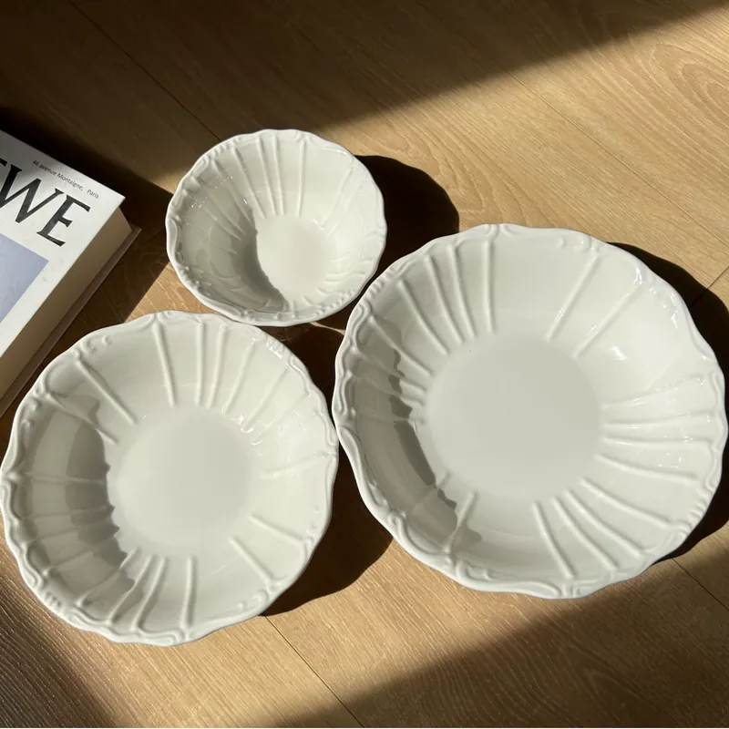 وعاء شوربة بورسلين أبيض عتيق tableware view 2