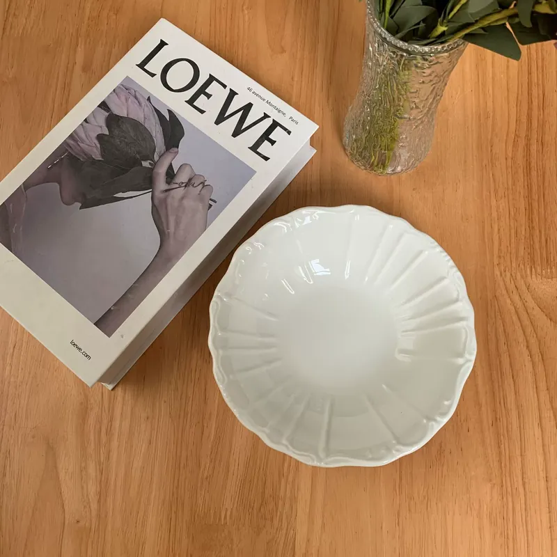 وعاء شوربة بورسلين أبيض عتيق tableware view 4