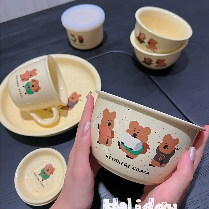 Porcelain Tableware Set with Cream Design