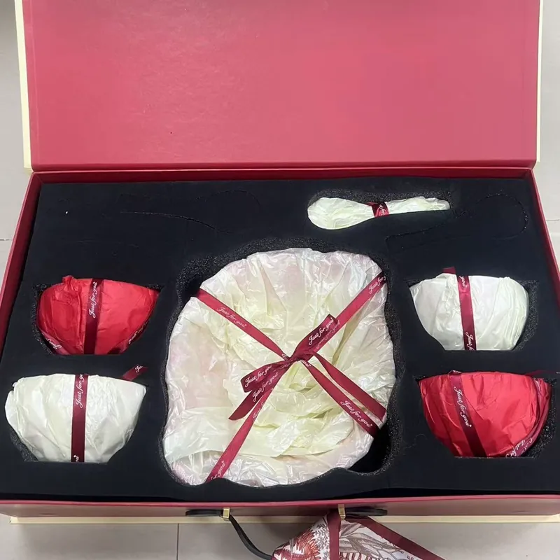 Red Rose Ceramic Tableware Set tableware view 11