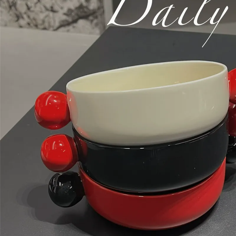 Керамическая салатница с ручкой tableware view 4