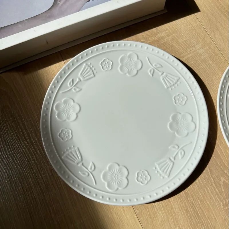 Embossed Floral Porcelain Serving Plate tableware view 5