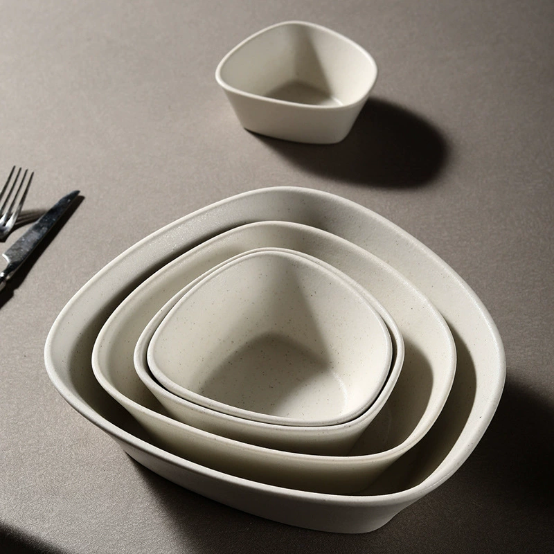 Bol à dessert en céramique irrégulier tableware view 3