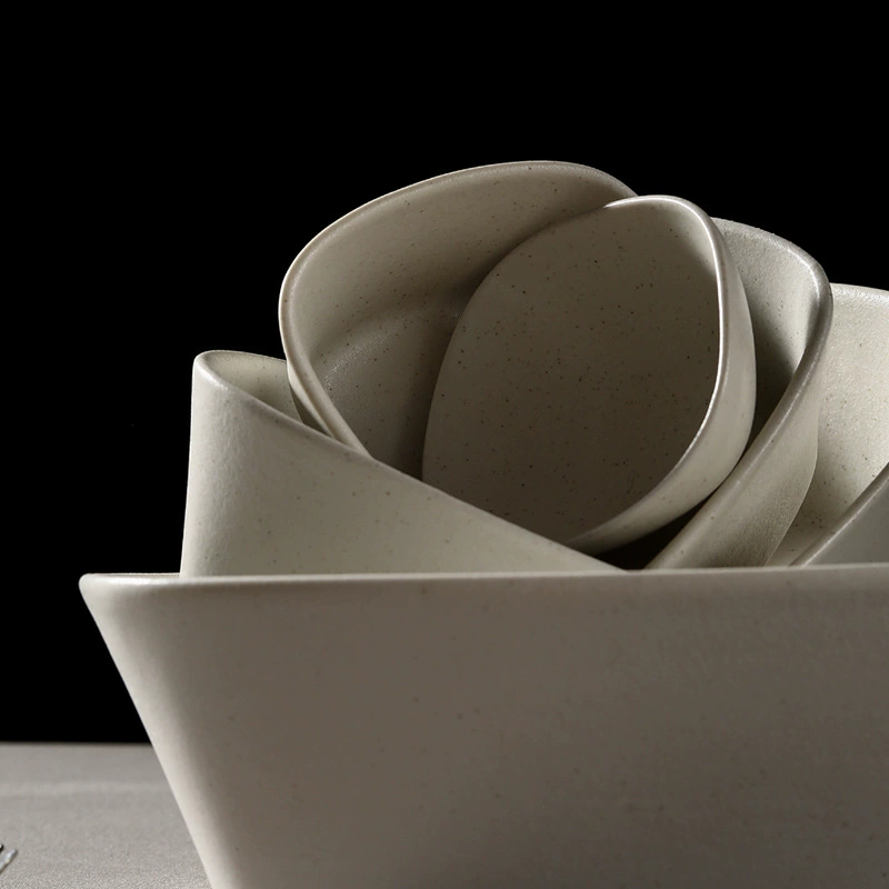 Bol à salade en céramique irrégulier tableware view 4