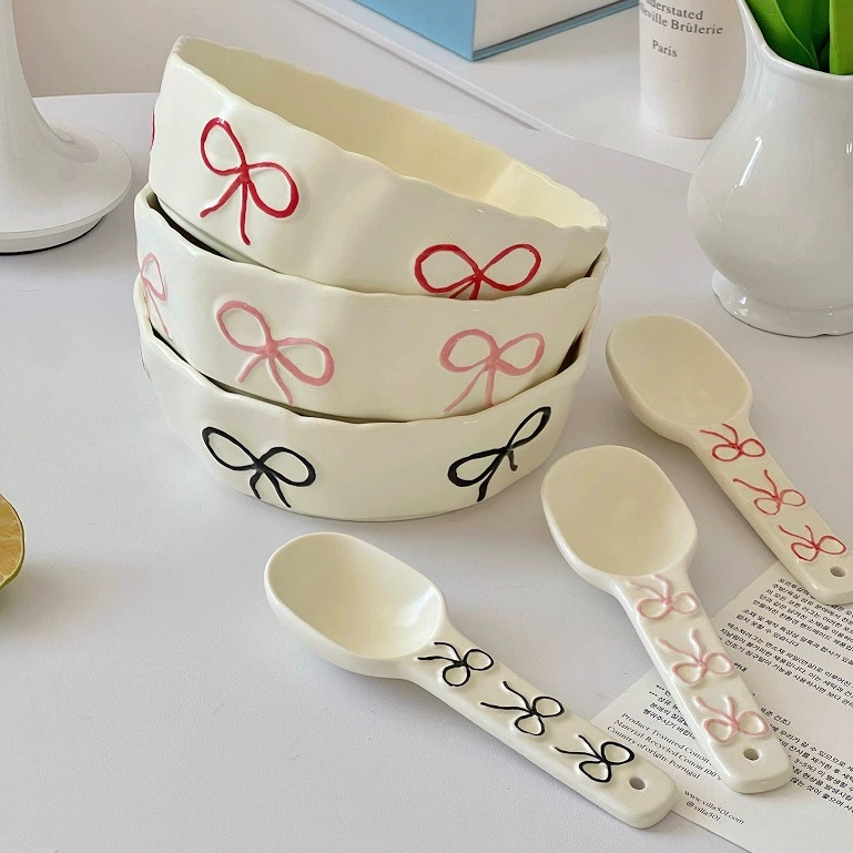 Assiette papillon en relief tableware view 3