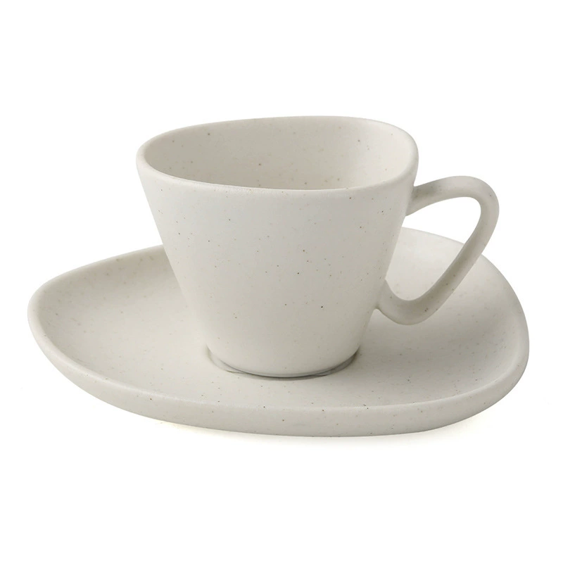 불규칙 도자기 커피잔 & 소서 세트 tableware view 5