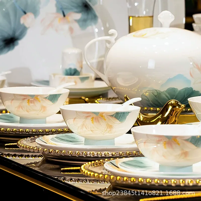 Porcelain High-Footed Bowl tableware view 3