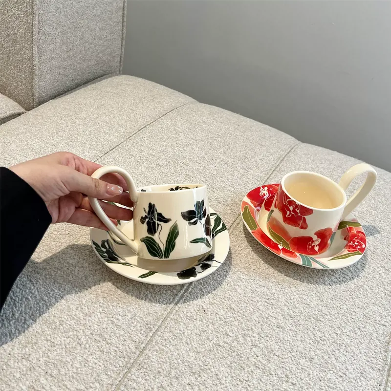 アイリスデザイン陶器コーヒーカップ＆ソーサーセット tableware view 2