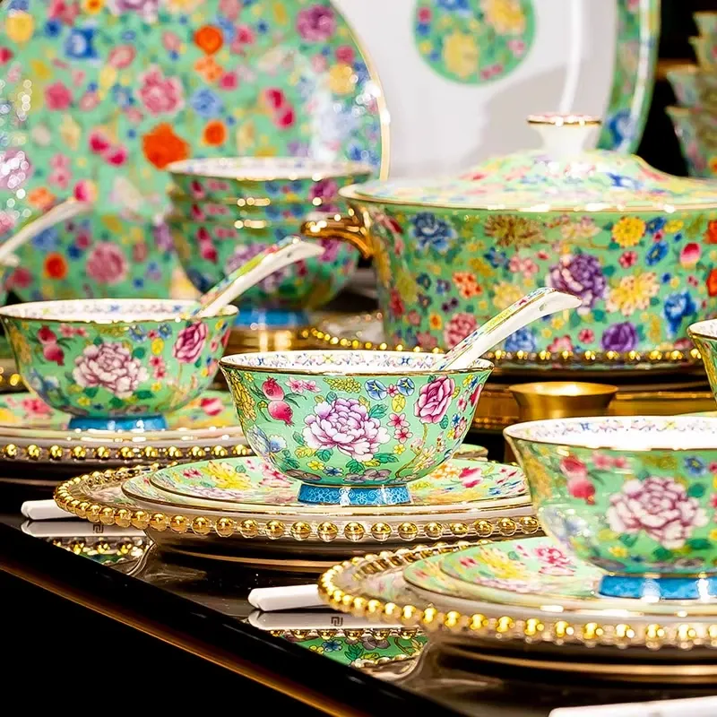 Bone China Dinnerware Set