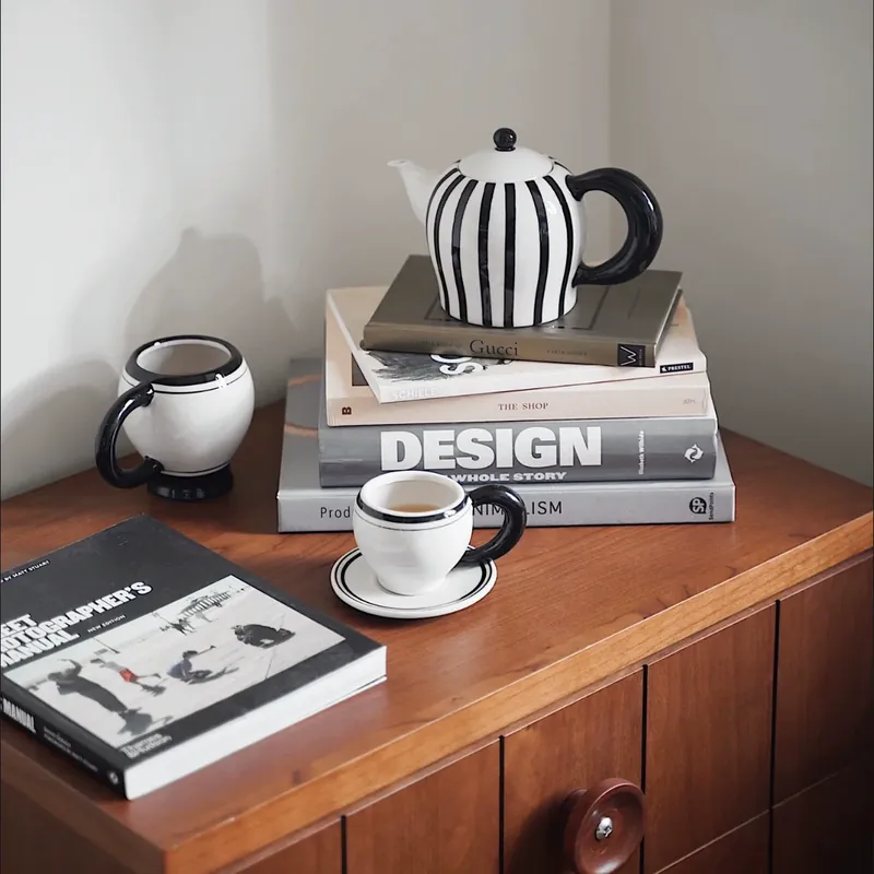 Ceramic Tea Set with Vintage Design tableware view 4