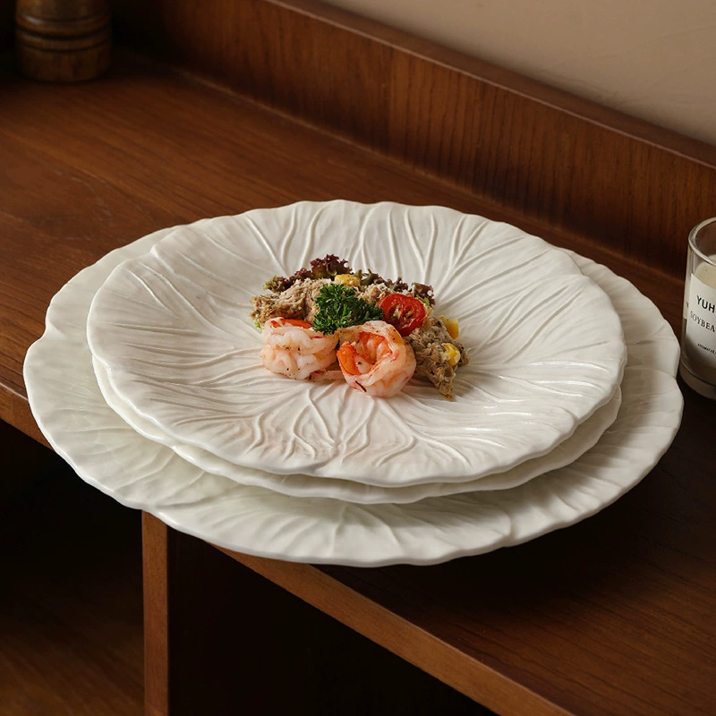 Керамическая обеденная тарелка с цветочным рельефом tableware view 3