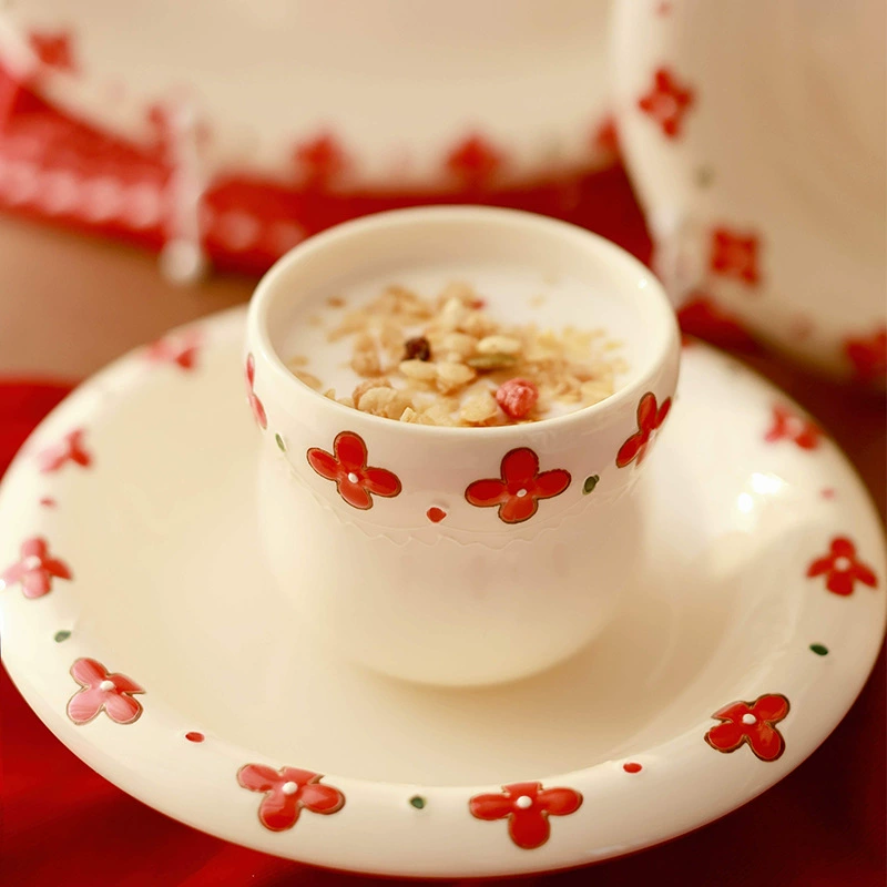 طقم أدوات مائدة من البورسلين بتصميم مرسوم يدويًا tableware view 3