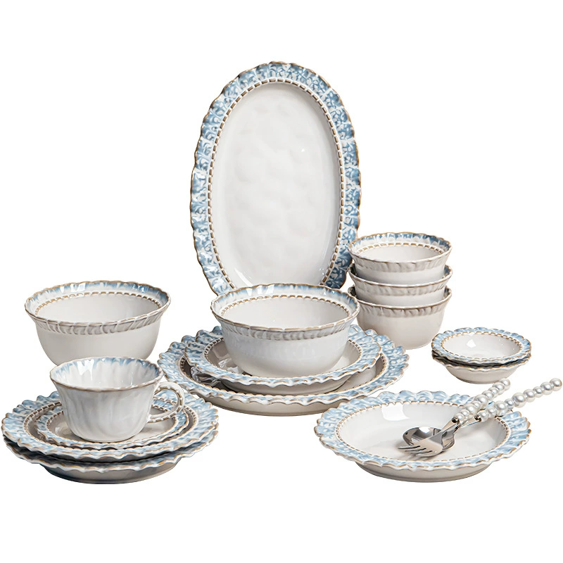 طقم أطباق بورسلين بنقشة زرقاء tableware view 5