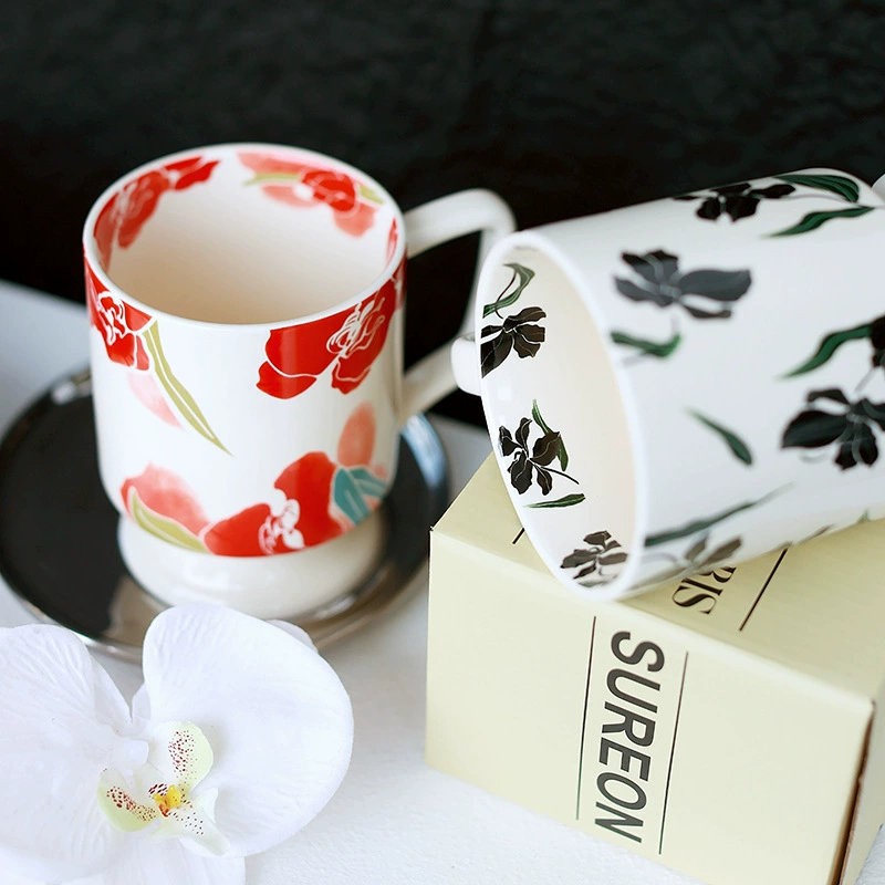 Керамическая кофейная чашка с цветочным рисунком tableware view 4