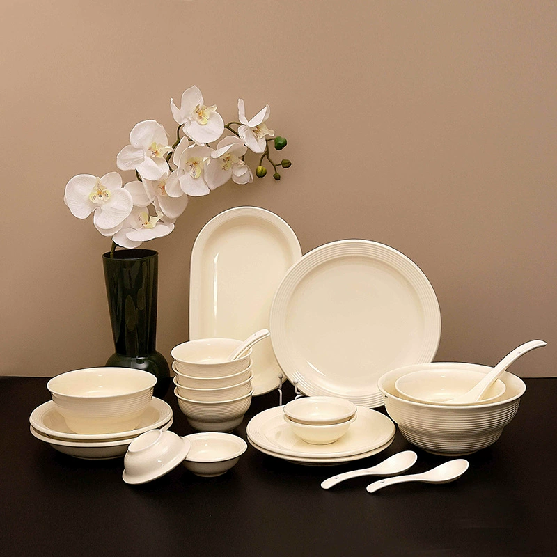 Фарфоровый обеденный набор в кремовом стиле tableware view 3