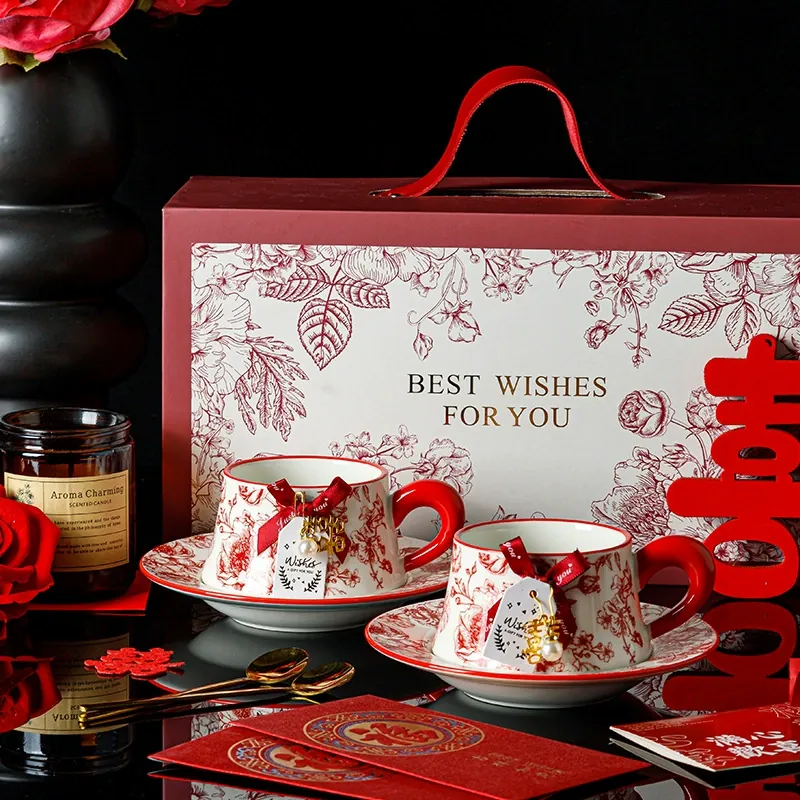 Set de taza y platillo de cerámica