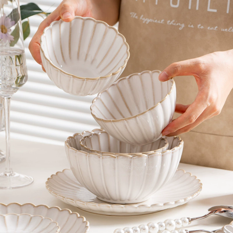 Porcelain Dinnerware Set with Chrysanthemum Design tableware view 3