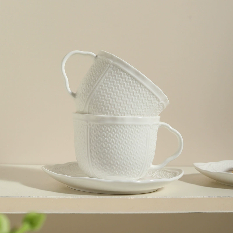 Фарфоровый столовый набор с римским рельефом tableware view 4