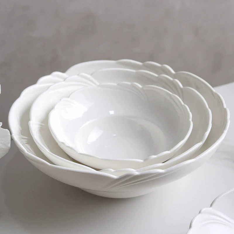 Petal-Shaped Porcelain Dessert Bowl tableware view 4