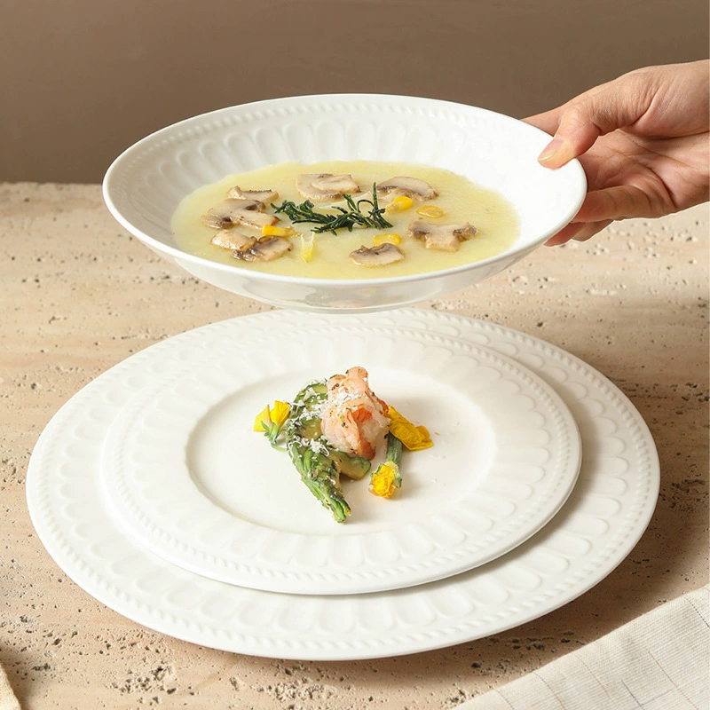 Assiette à pâtes en porcelaine à relief romain tableware view 4