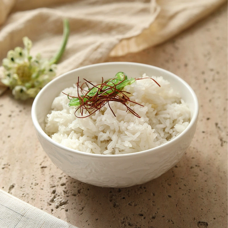 Tigela de arroz de porcelana branca com relevo tableware view 4