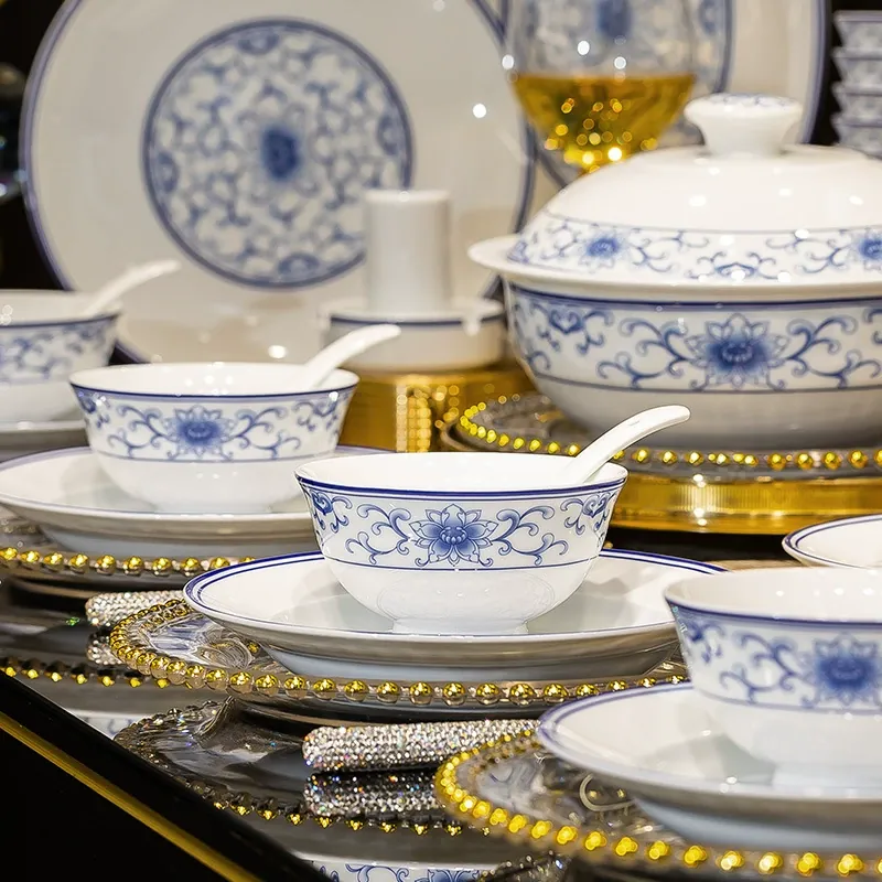 Blue and White Porcelain Dinnerware Set tableware view 2