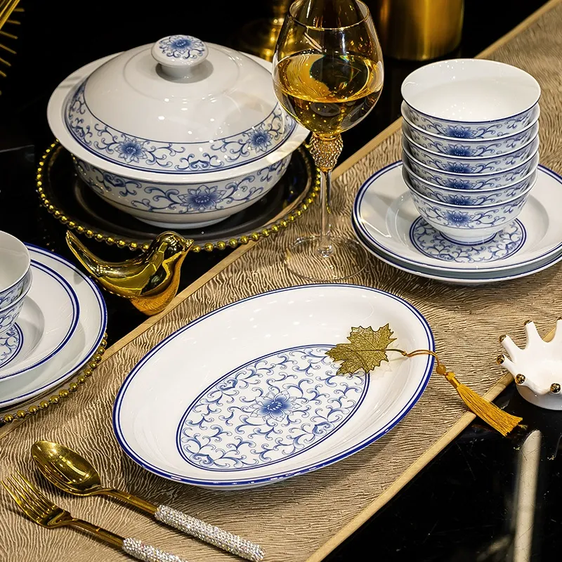 Blue and White Porcelain Dinnerware Set tableware view 3