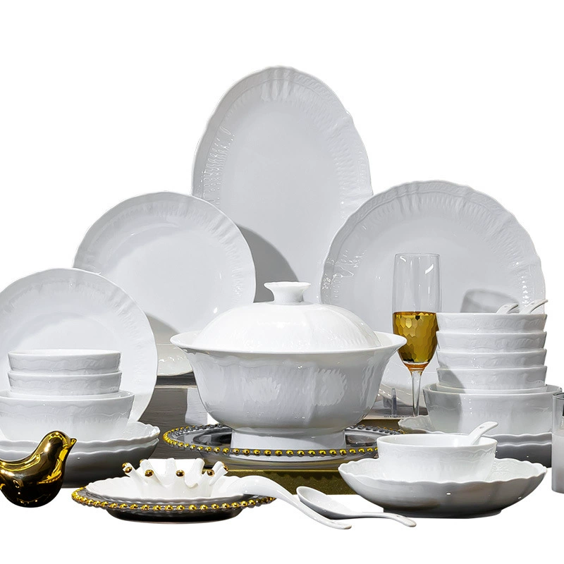 طقم أواني طعام من البورسلين بنقوش بارزة tableware view 5