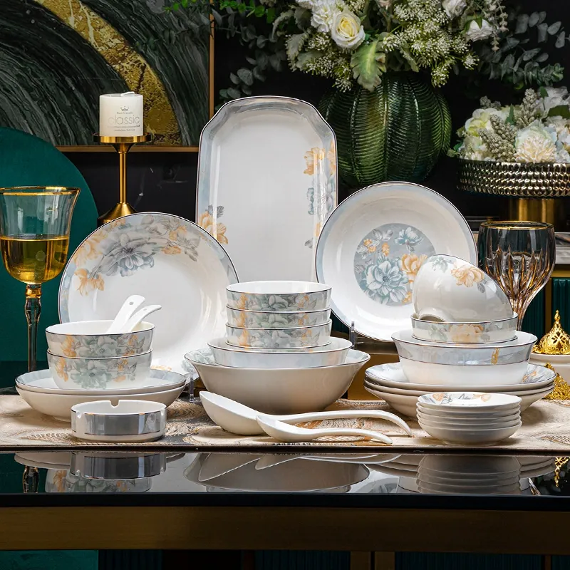 Chinese Style Porcelain Dinnerware Set