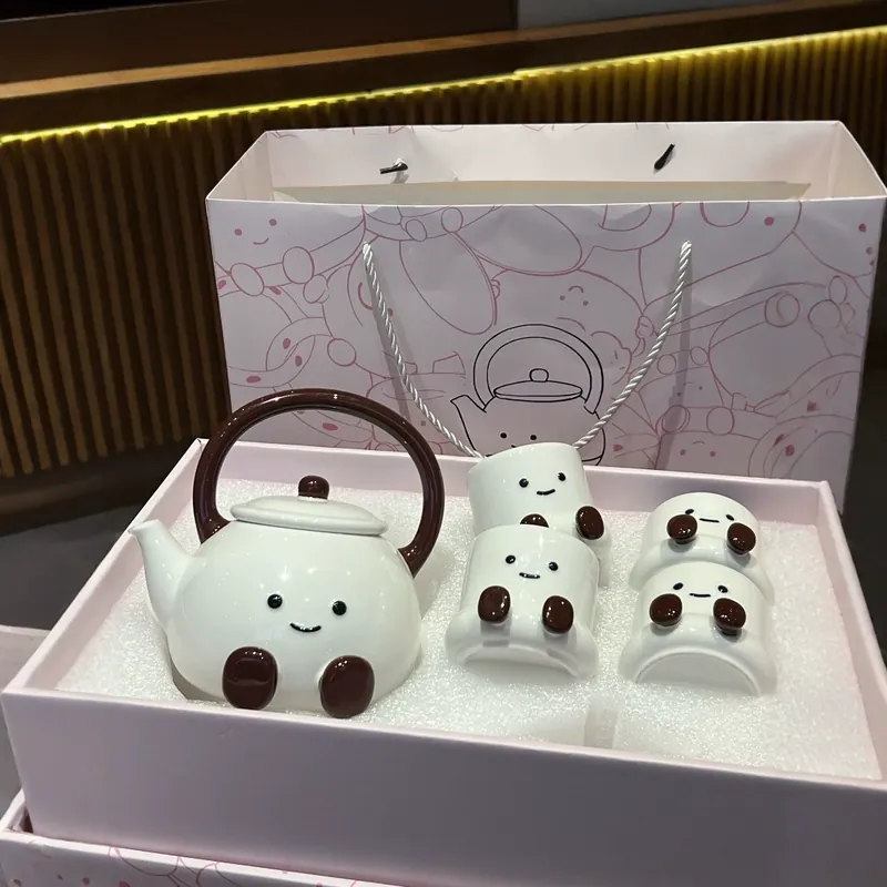 Ceramic Teapot and Cup Set with Foot Design tableware view 2