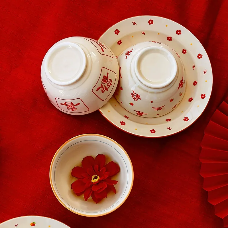Service de table en porcelaine avec motif auspicieux tableware view 4